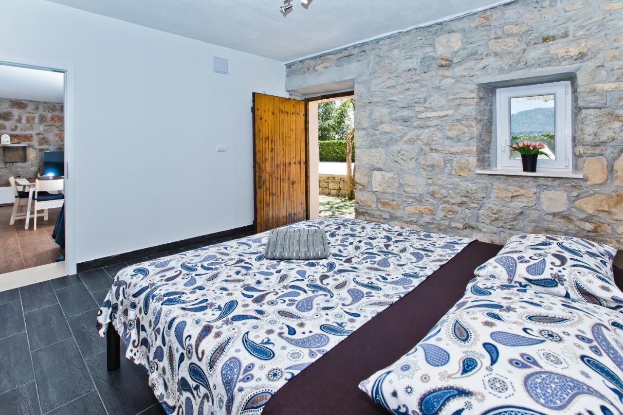 Villa Don Dan Zrnovnica Bagian luar foto
